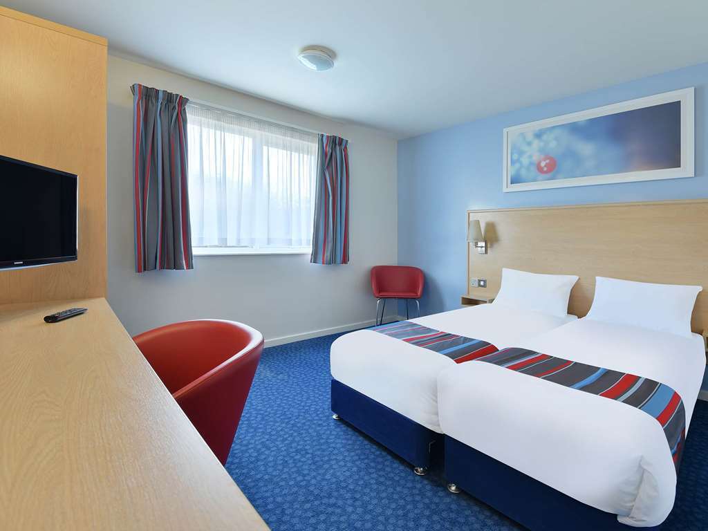 Travelodge Bedford Wyboston Room photo